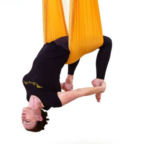 Aerial yoga - Bow pose